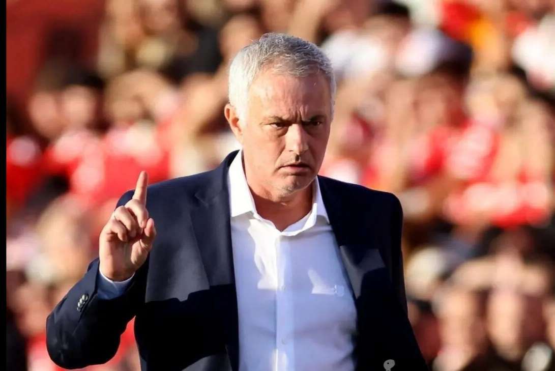 4球狂飙+92分钟绝平！穆帅一夜让全欧清醒，皇马利物浦惊魂过关